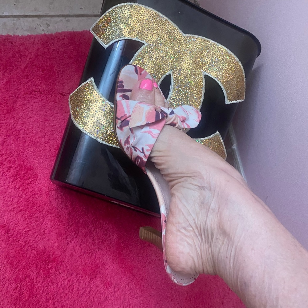 Pretty in Pink. Fabric slip on Mules with bow. Sexy multi colors 👡👡 - Picture 6 of 16